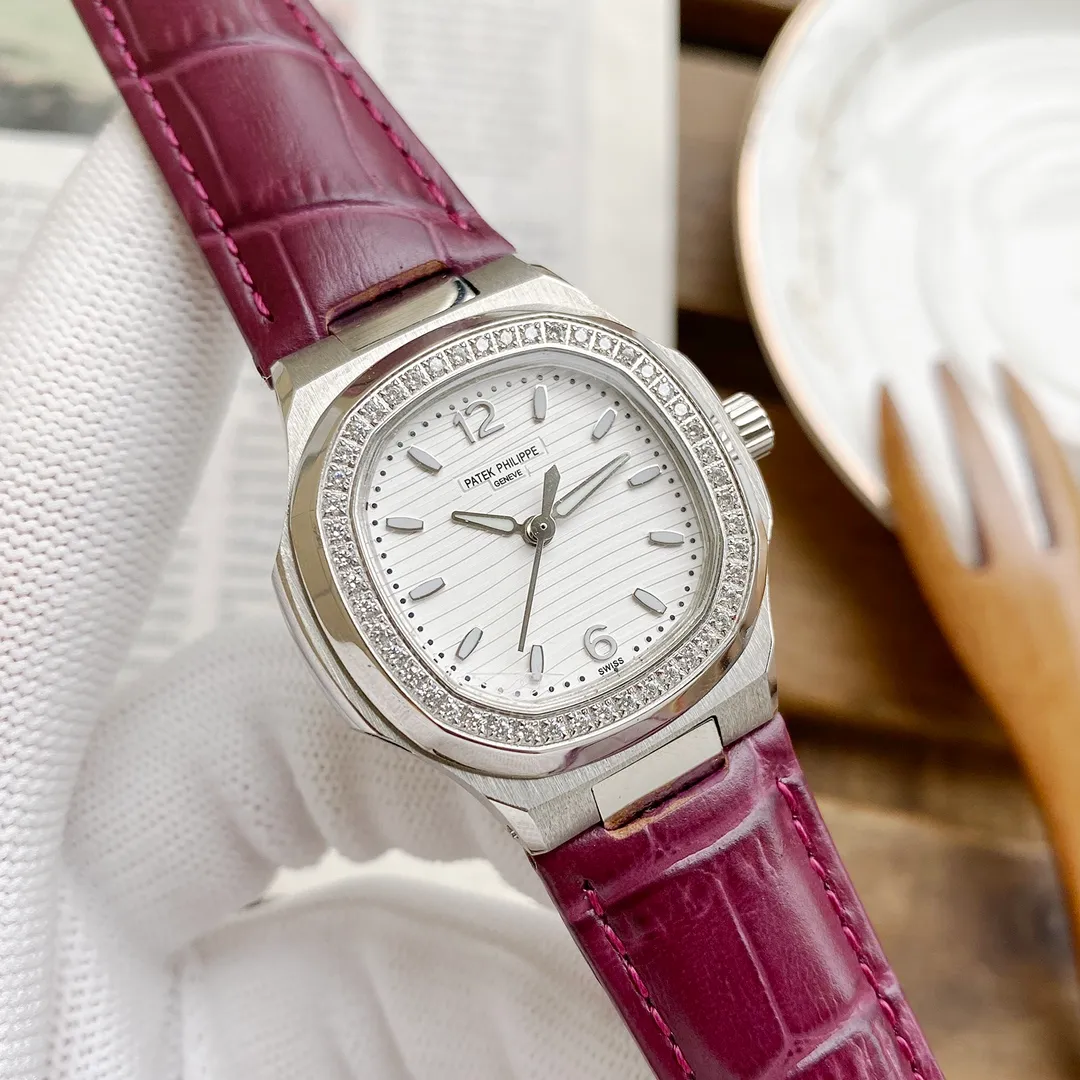 【Foreign trade import】💰2400! PATEK PHILIPPE [Patek Philippe] Nautilus Goddess Simple Three-hand Watch has a unique and charming design. It is a sublimation of perfect craftsmanship and is an exclusive watch for women. Equipped with a fully automatic mechanical movement, 316 stainless steel case, strap, and original pin buckle. Extreme luxury watch, 18K white gold Swarovski diamonds, crystal mirror, 50 meters waterproof, strong luminous, strong luminous, size: 35mm thick 11mm